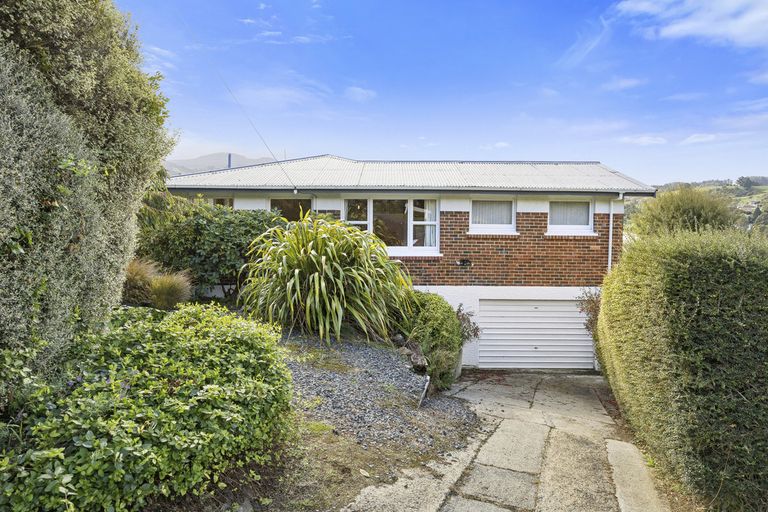 Photo of property in 57 Marion Street, Macandrew Bay, Dunedin, 9014