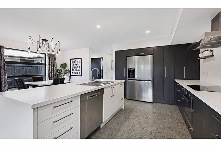 Photo of property in 14 Macphail Avenue, Rangiora, 7400