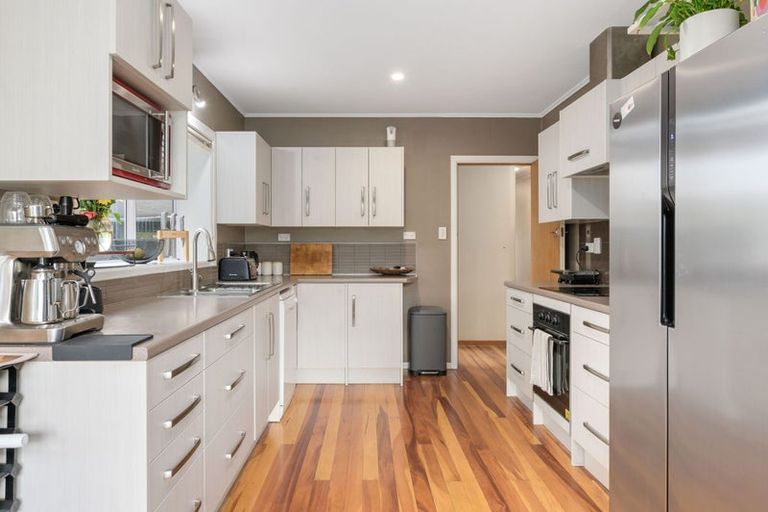 Photo of property in 1 Seifert Street, Forest Lake, Hamilton, 3200