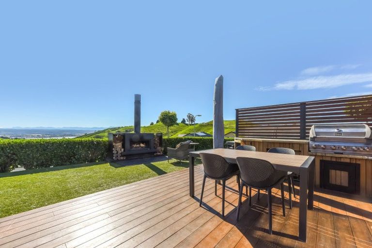 Photo of property in 17 Huntaway Close, Stoke, Nelson, 7011