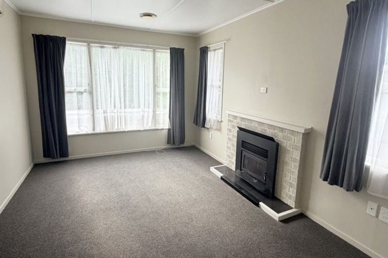 Photo of property in 17 Deal Crescent, Flaxmere, Hastings, 4120