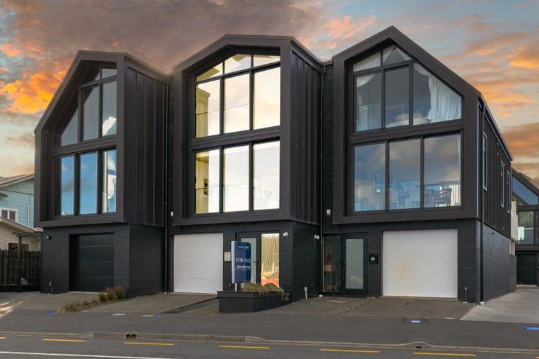 Photo of property in 8b Lyall Parade, Lyall Bay, Wellington, 6022