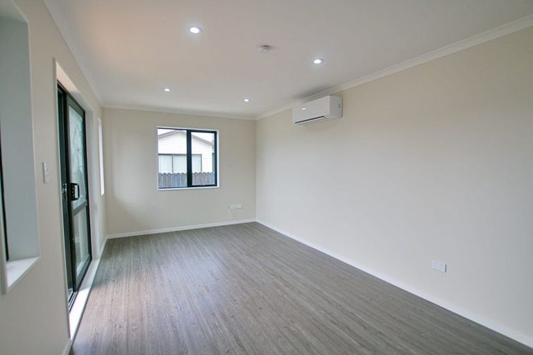 Photo of property in 7a Edwards Avenue, Henderson, Auckland, 0610