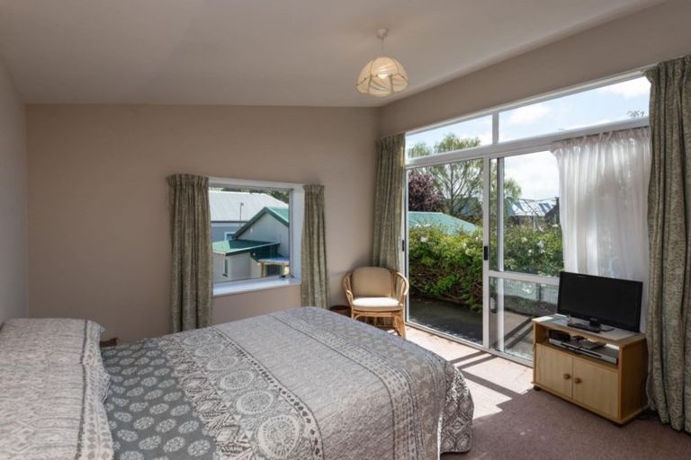 Photo of property in 32 Buffon Street, Waltham, Christchurch, 8023