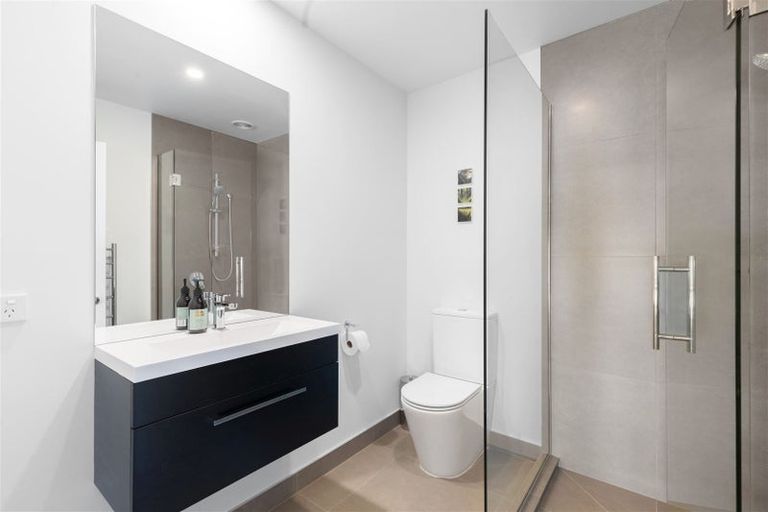 Photo of property in 2/55 Cleveland Street, Edgeware, Christchurch, 8013