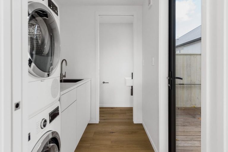 Photo of property in 109a Taylor Street, Cambridge, 3434