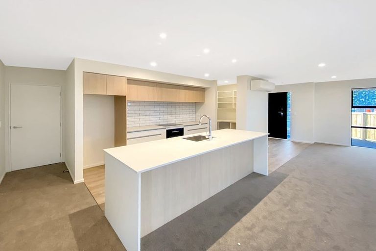 Photo of property in 27 Gemstone Place, Rolleston, 7615
