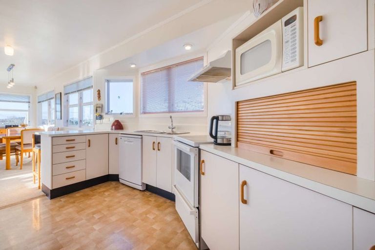 Photo of property in 21 Gilliam Street, New Lynn, Auckland, 0600