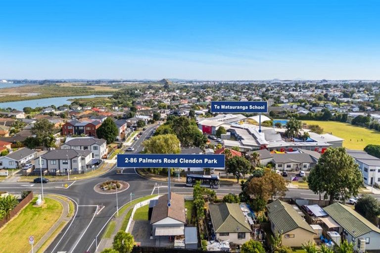 Photo of property in 2/86 Palmers Road, Clendon Park, Auckland, 2103