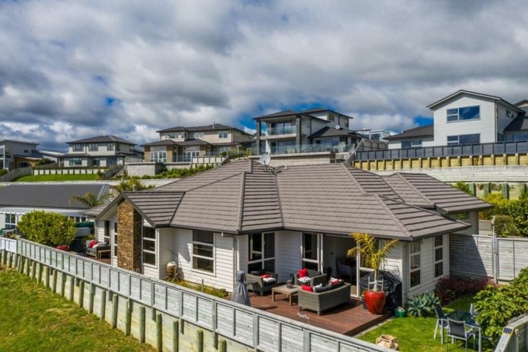 Photo of property in 7 Ships Cove, Whitby, Porirua, 5024