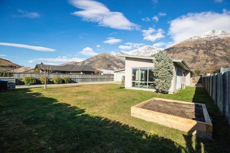 Photo of property in 20 Hope Avenue, Lake Hayes, Queenstown, 9304