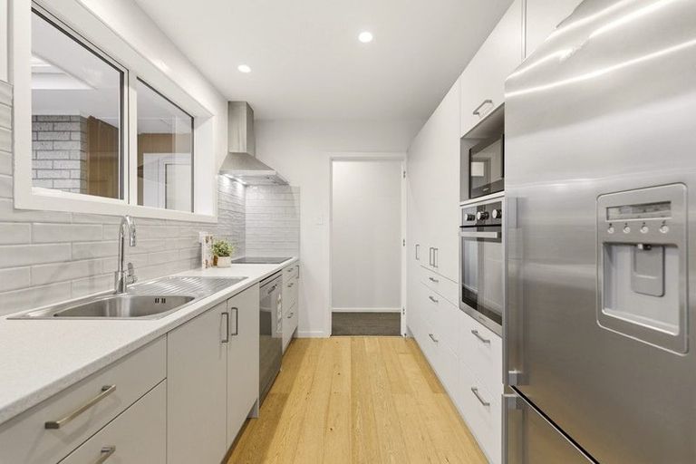 Photo of property in 274 Lake Terrace Road, Shirley, Christchurch, 8061