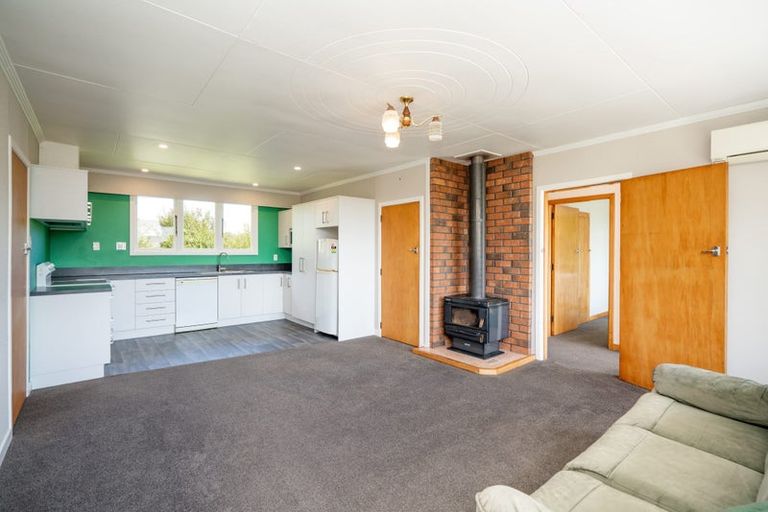 Photo of property in 33 Bay View Road, Woodend, Invercargill, 9877