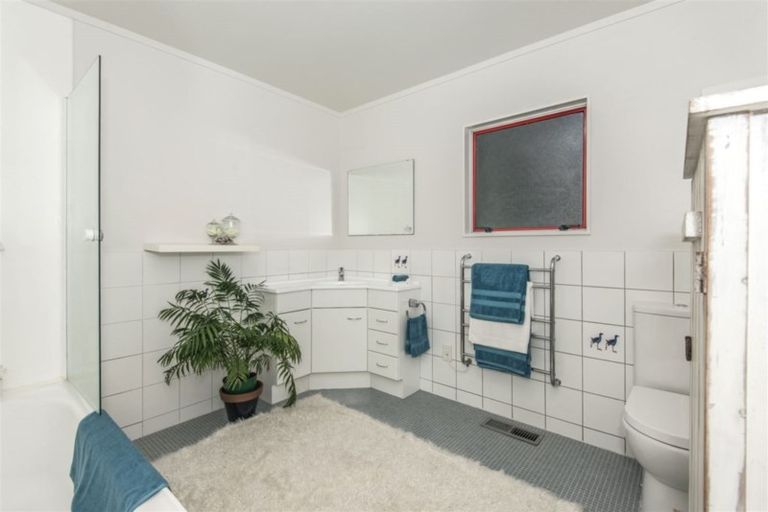 Photo of property in 54b Chesterton Street, Johnsonville, Wellington, 6037