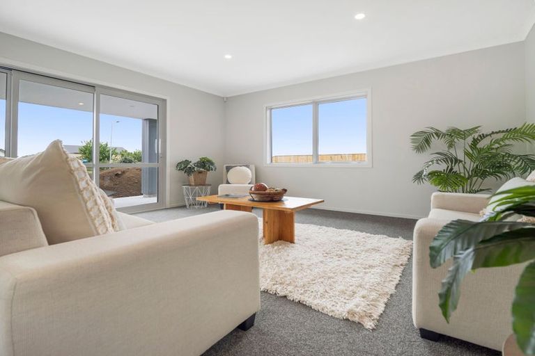 Photo of property in 32 Costello Drive, Ngatea, 3503