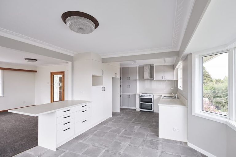 Photo of property in 20 Victoria Road, New Plymouth, 4310