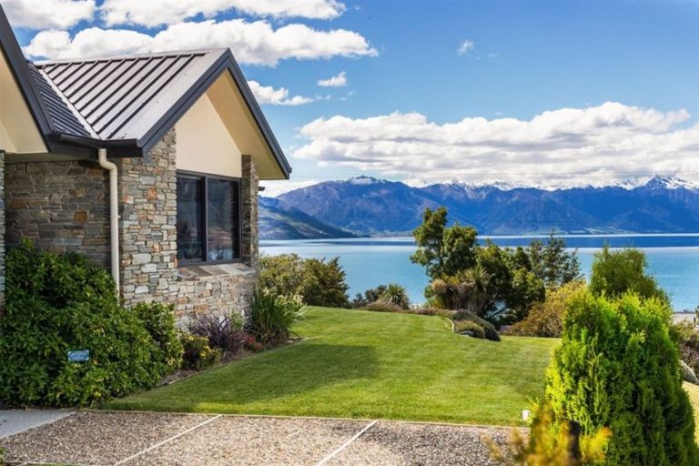 Photo of property in 115 Lakeview Terrace, Lake Hawea, Wanaka, 9382