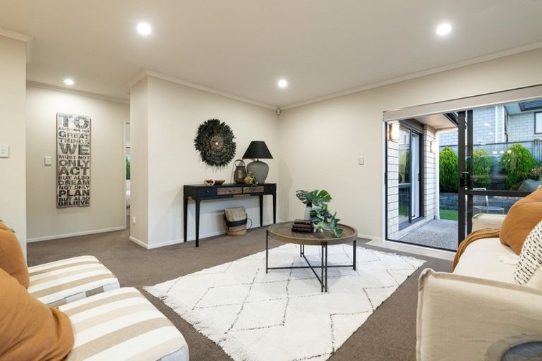 Photo of property in 14 Tarn Close, Pyes Pa, Tauranga, 3112
