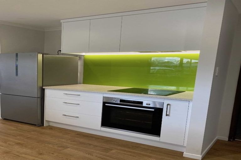 Photo of property in 15 Church Road, Taradale, Napier, 4112