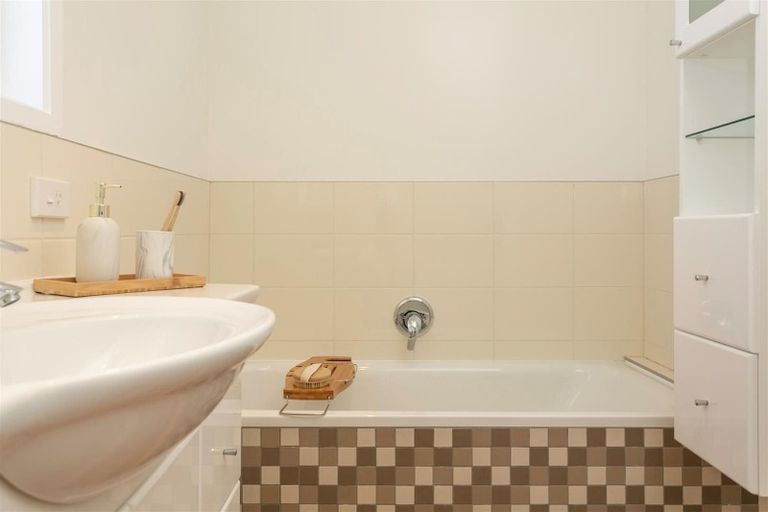 Photo of property in 1 Henry Hill Road, Taupo, 3330