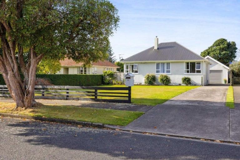 Photo of property in 16 Plympton Street, Brooklands, New Plymouth, 4310