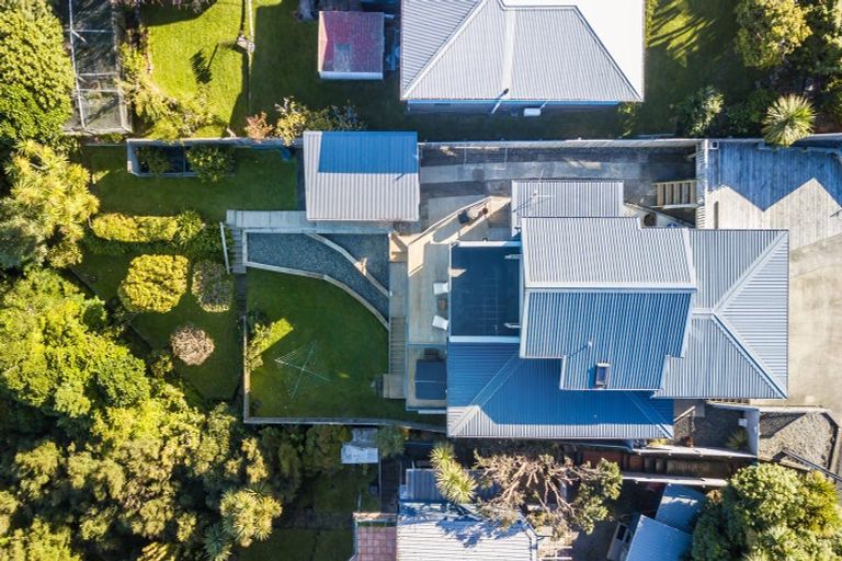 Photo of property in 14 Corlett Road, Plimmerton, Porirua, 5026