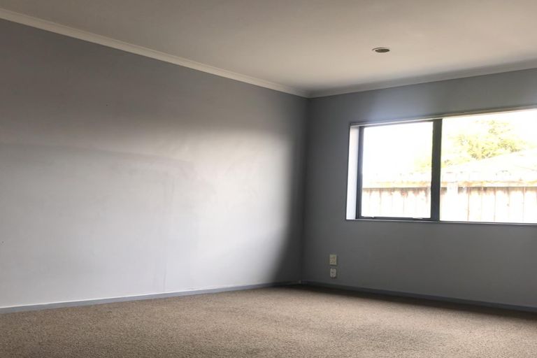 Photo of property in 100a Manuroa Road, Takanini, 2112