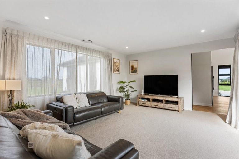 Photo of property in 2 Orepunga Way, Waiau Pa, 2679