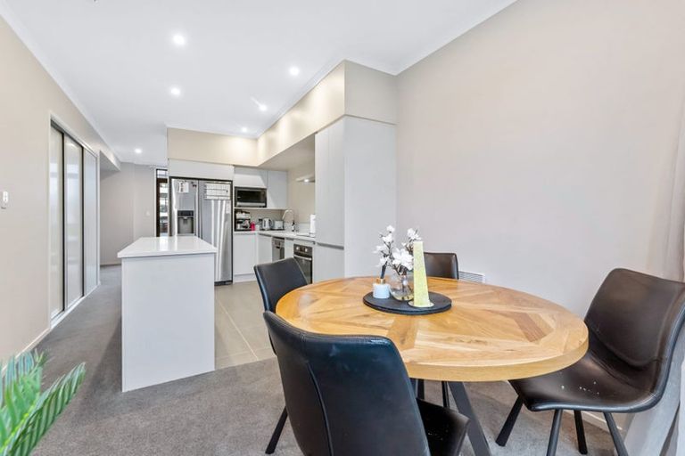 Photo of property in 50 Hobsonville Point Road, Hobsonville, Auckland, 0616