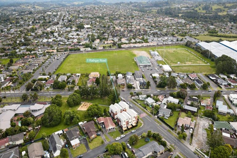 Photo of property in 1 Rathgar Road, Henderson, Auckland, 0610