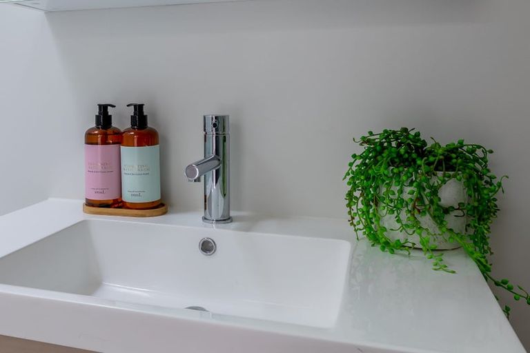 Photo of property in 4/2 Moor Avenue, Te Atatu Peninsula, Auckland, 0610