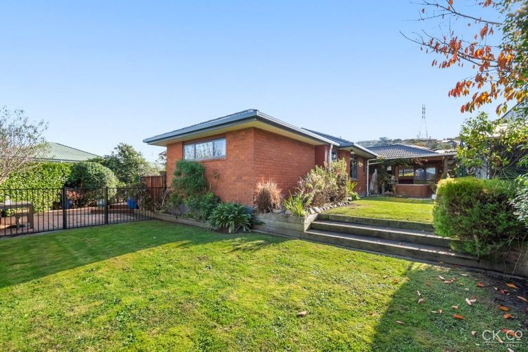 Photo of property in 53 Riverstone Drive, Riverstone Terraces, Upper Hutt, 5018