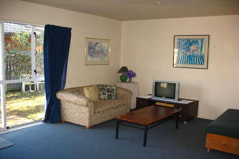 Photo of property in 2/115 Canon Street, Edgeware, Christchurch, 8013