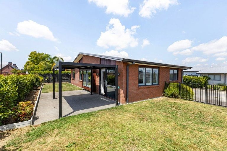 Photo of property in 40 Jarrett Terrace, Leamington, Cambridge, 3432