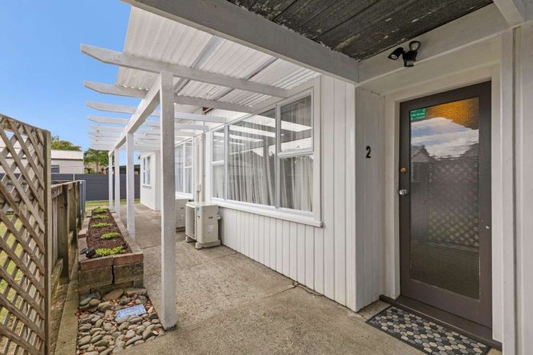 Photo of property in 2/54 Weston Avenue, Roslyn, Palmerston North, 4414