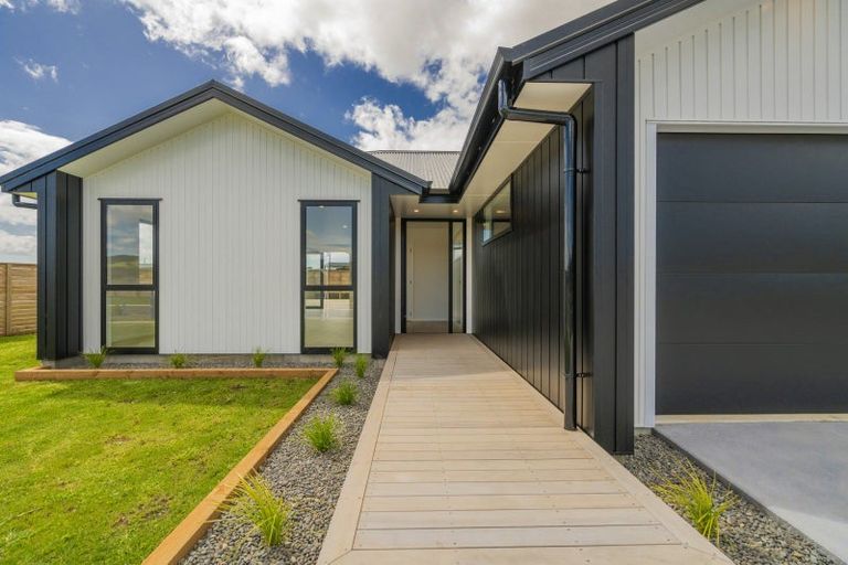 Photo of property in 267 Kupe Drive, Whitianga, 3510