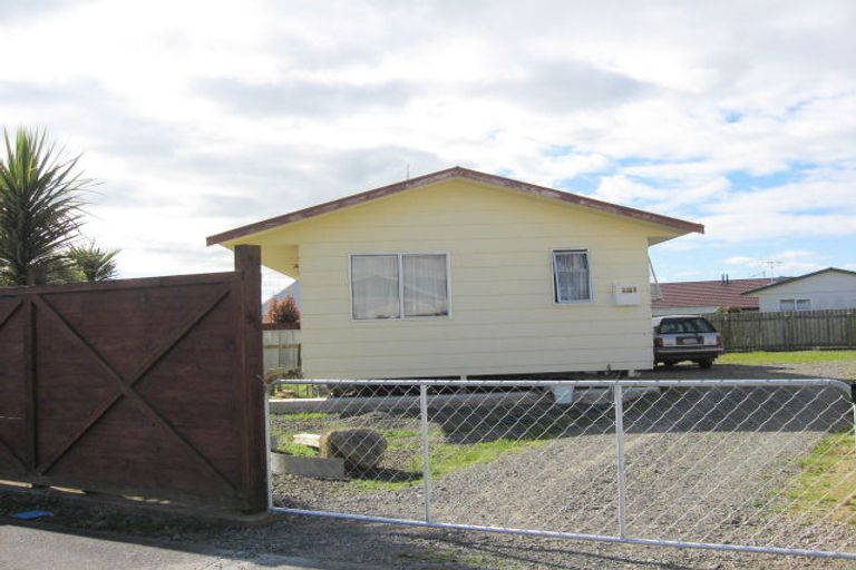 Photo of property in 15 Vogel Street, Levin, 5510
