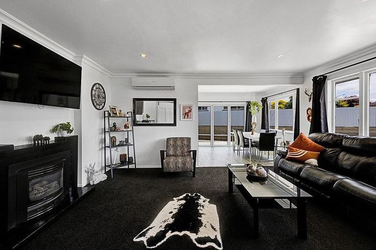 Photo of property in 45 Oberon Street, Stratford, 4332