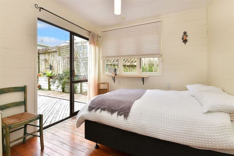 Photo of property in 20 Downer Street, Helensville, 0800