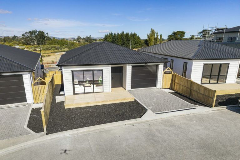 Photo of property in 75 Tributary Parade, Karaka, Papakura, 2113