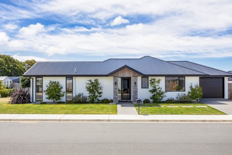 Photo of property in 1 Stonyer Street, Woodend, 7610