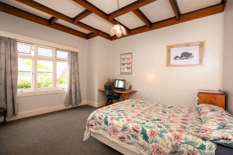 Photo of property in 3 Matthew Street, Waipawa, 4210