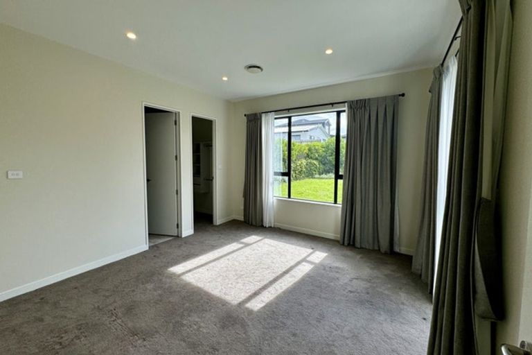 Photo of property in 17 Jane Maree Road, Kumeu, 0810