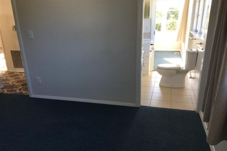 Photo of property in 95 Golf Road, Paraparaumu Beach, Paraparaumu, 5032