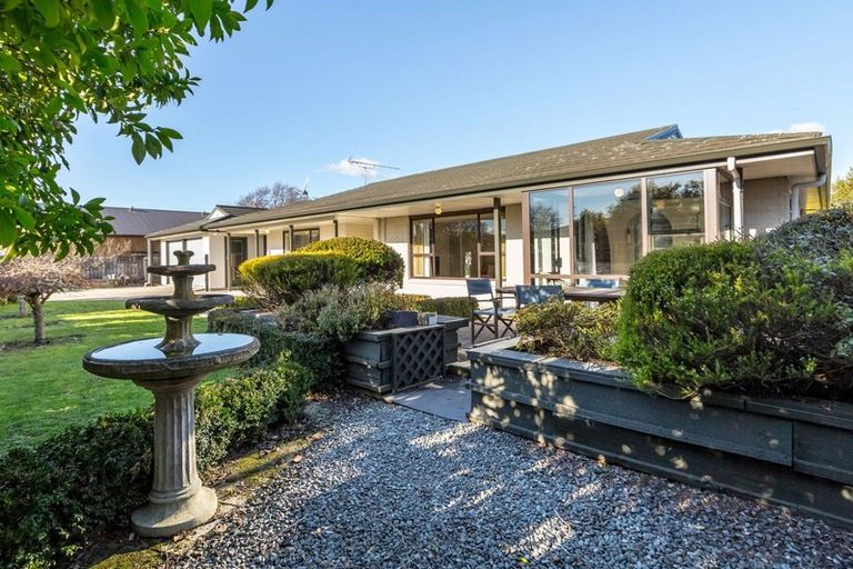 Photo of property in 13 Jellicoe Street, Greytown, 5712