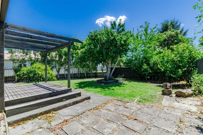 Photo of property in 35 Linwood Drive, Paraparaumu, 5032
