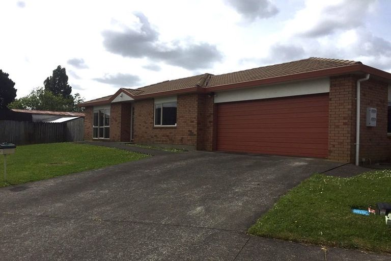 Photo of property in 20 Liddesdale Place, Papakura, 2110