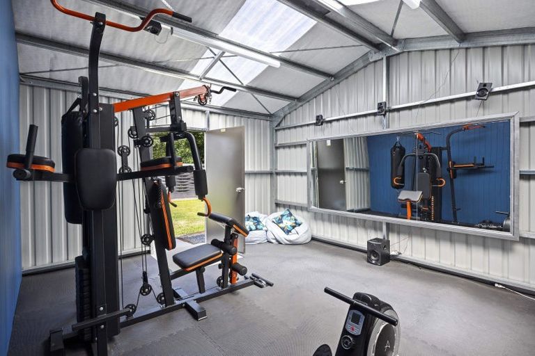 Photo of property in 326 South Road, Hawera, 4610