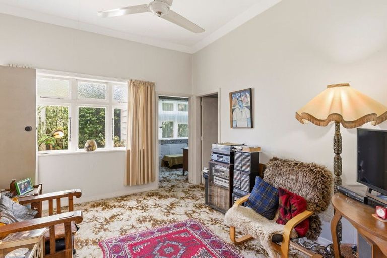 Photo of property in 75 Liverpool Street, Levin, 5510