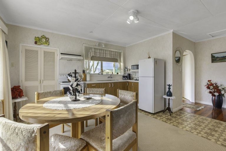 Photo of property in 120 Browne Street, Waitara, 4320